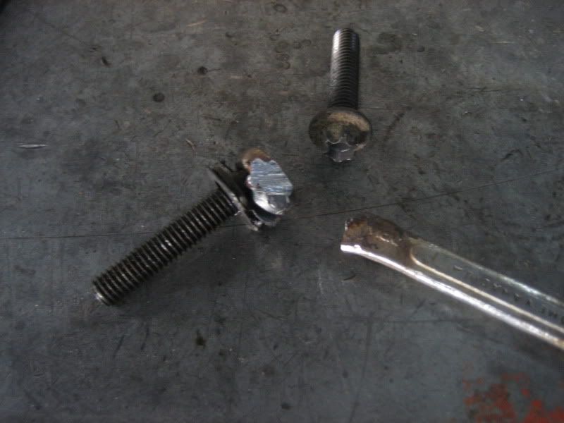 Cherokeeengineswap005.jpg