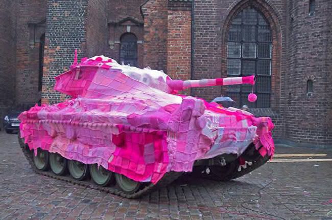 pink_tank.jpg