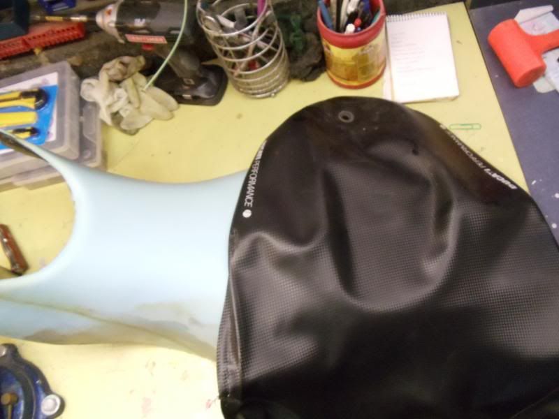 how to Insert gel and memory foam pads to motorcycle seat Ducati.ms