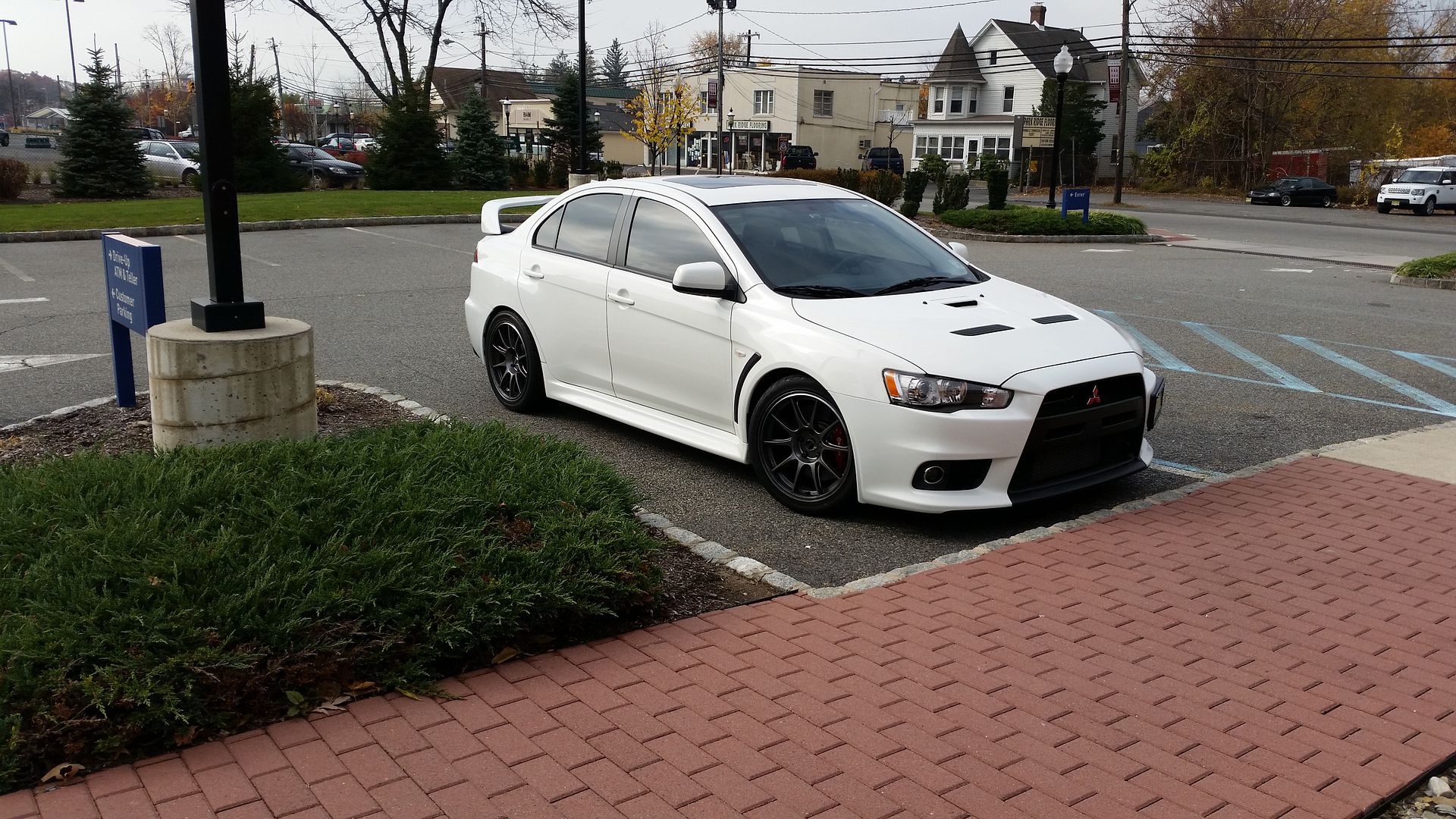 Carbon Fiber roof vinyl. Mitsubishi Lancer Evolution