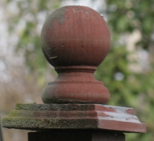 IMAGE: http://i133.photobucket.com/albums/q54/maypole_photos/WithIS.jpg