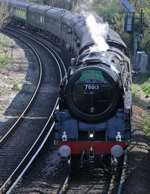 IMAGE: http://i133.photobucket.com/albums/q54/maypole_photos/train.jpg