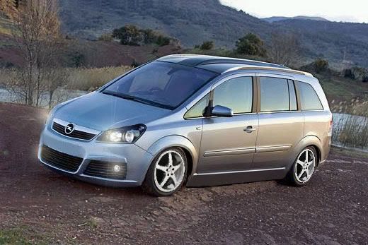 zafira2copy.jpg