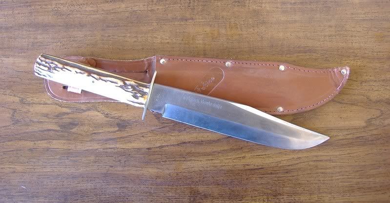 http://i133.photobucket.com/albums/q57/dustdevil1873/BowieKnife.jpg