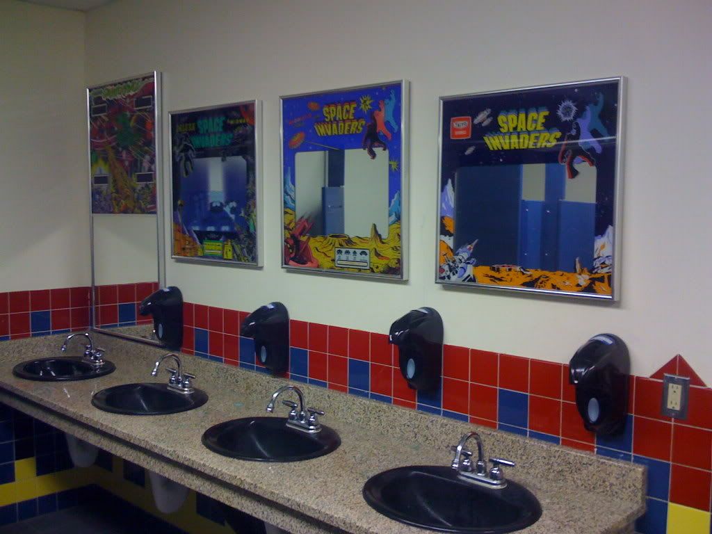kidsarcadebathroom020.jpg