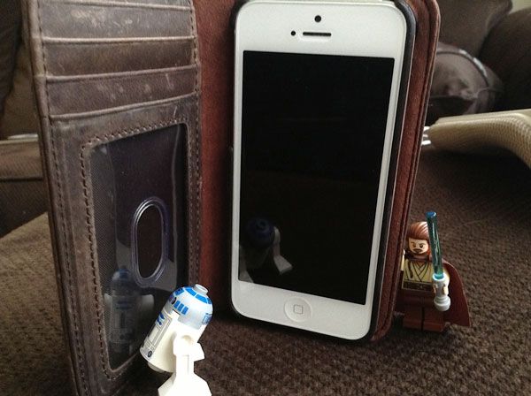 BookBook for iPhone 5 versus Star Wars