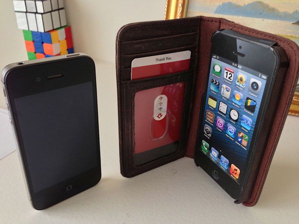 BookBook for iPhone 5