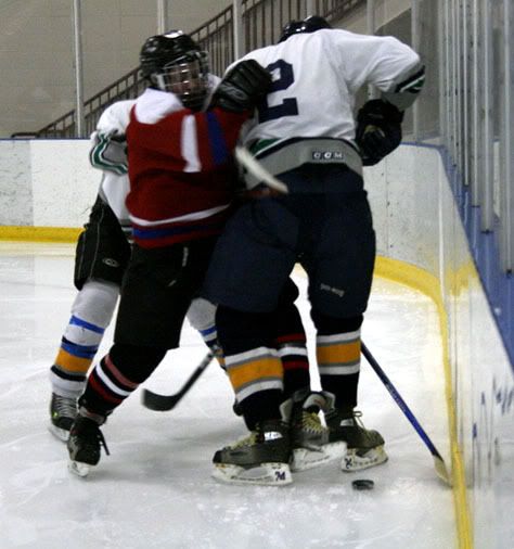 IMAGE: http://i133.photobucket.com/albums/q63/tadrscin/JaspMay18002.jpg