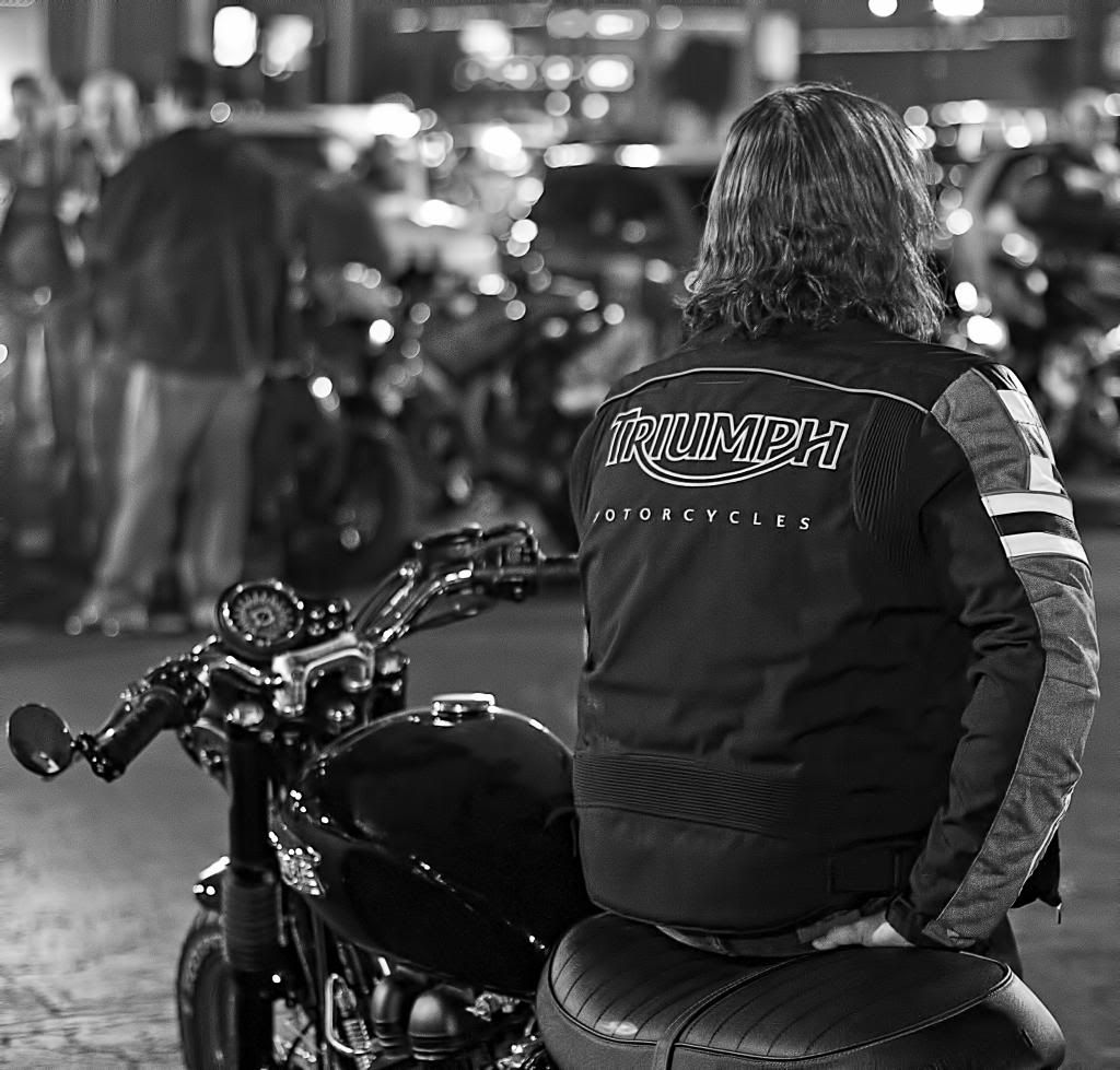 IMAGE: http://i133.photobucket.com/albums/q64/yitzachm/IMG_9223-3-Topaz.jpg