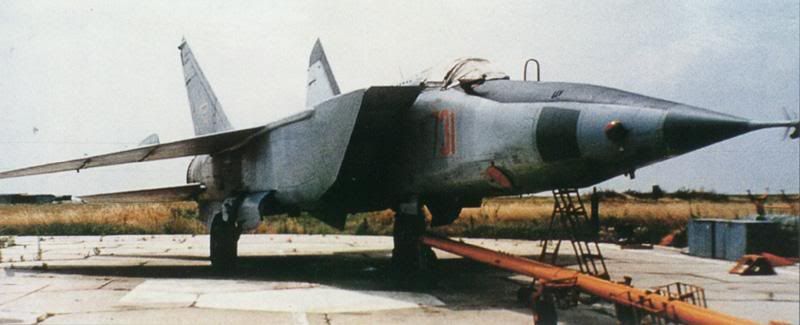 http://i133.photobucket.com/albums/q75/SmallAirForces/MiG-25RBTFoxbat-B.jpg