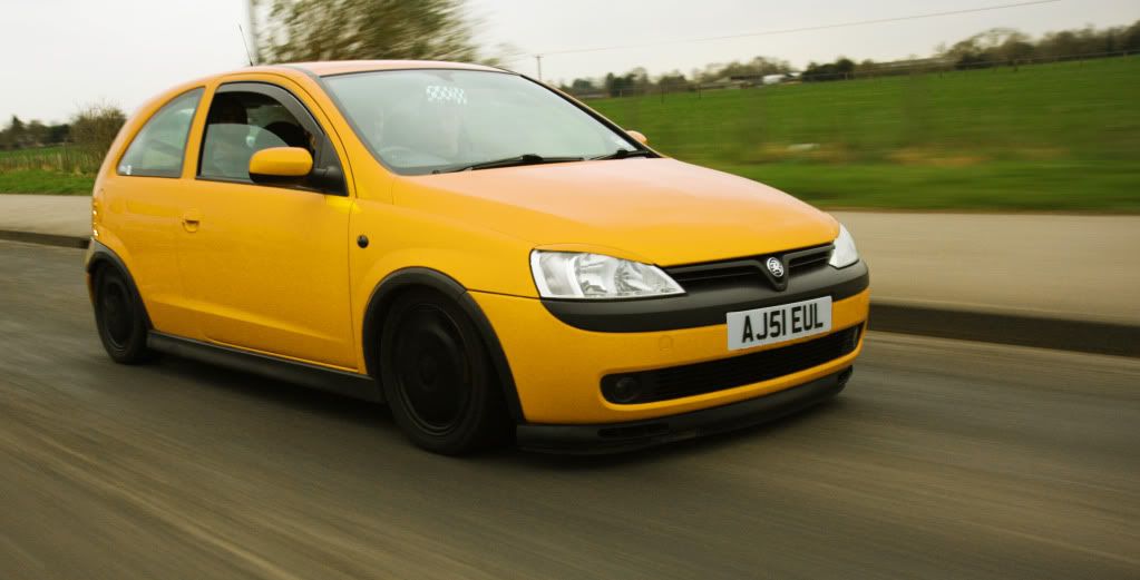 IMAGE: http://i133.photobucket.com/albums/q77/Road_Rebel/IMG_3949Yellow.jpg