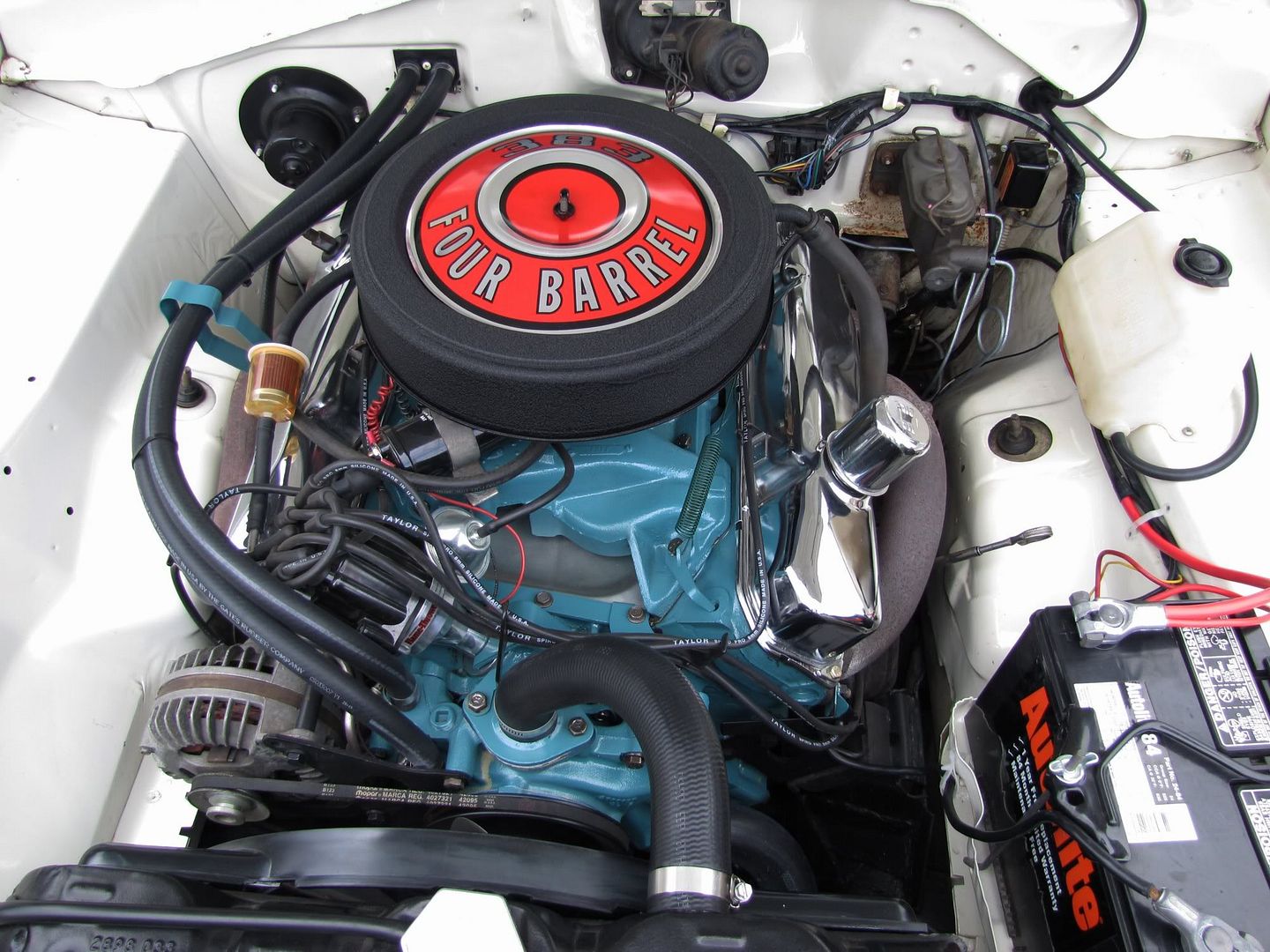 091206-0398DodgeDart68Engine.jpg