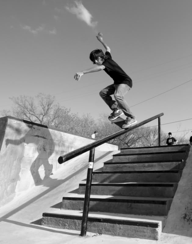 IMAGE: http://i133.photobucket.com/albums/q80/cronu/DPP_0018-2.jpg