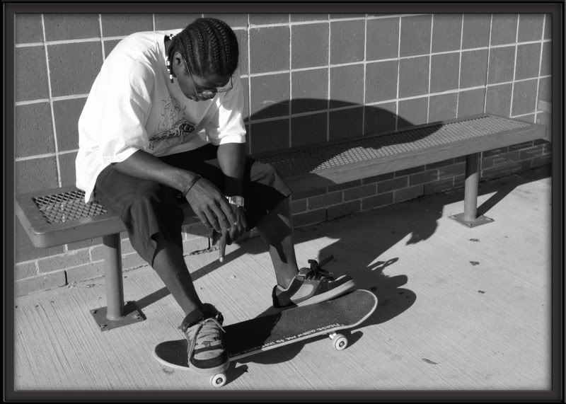 IMAGE: http://i133.photobucket.com/albums/q80/cronu/libo.jpg