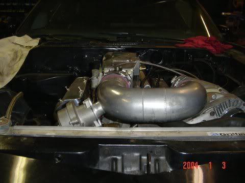 fronttoppicofenginebay.jpg