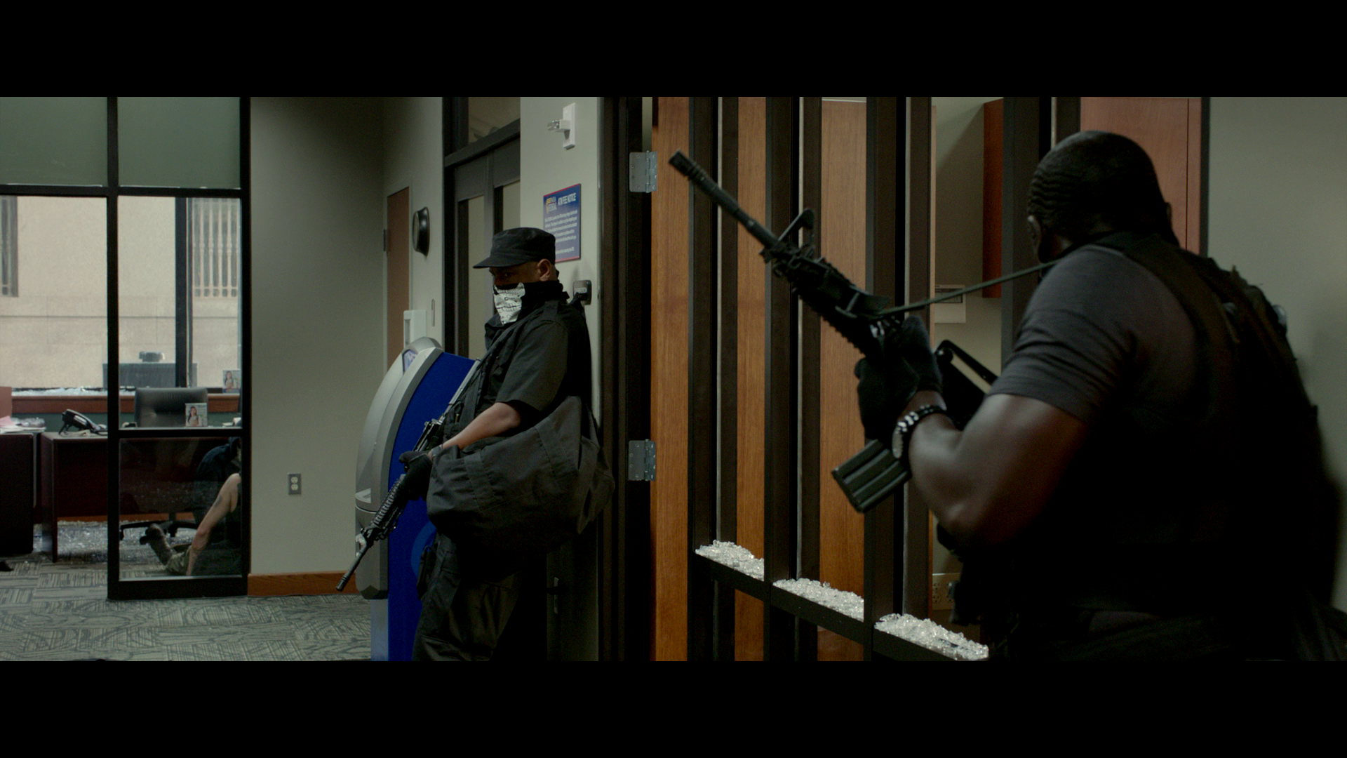 American Heist 2014 Bluray REMUX 1080p MPEG-2 DTS-HD MA 5.1-UltimateHD American Heist 2014 Bluray REMUX 1080p MPEG-2 DTS-HD MA 5.1-UltimateHD