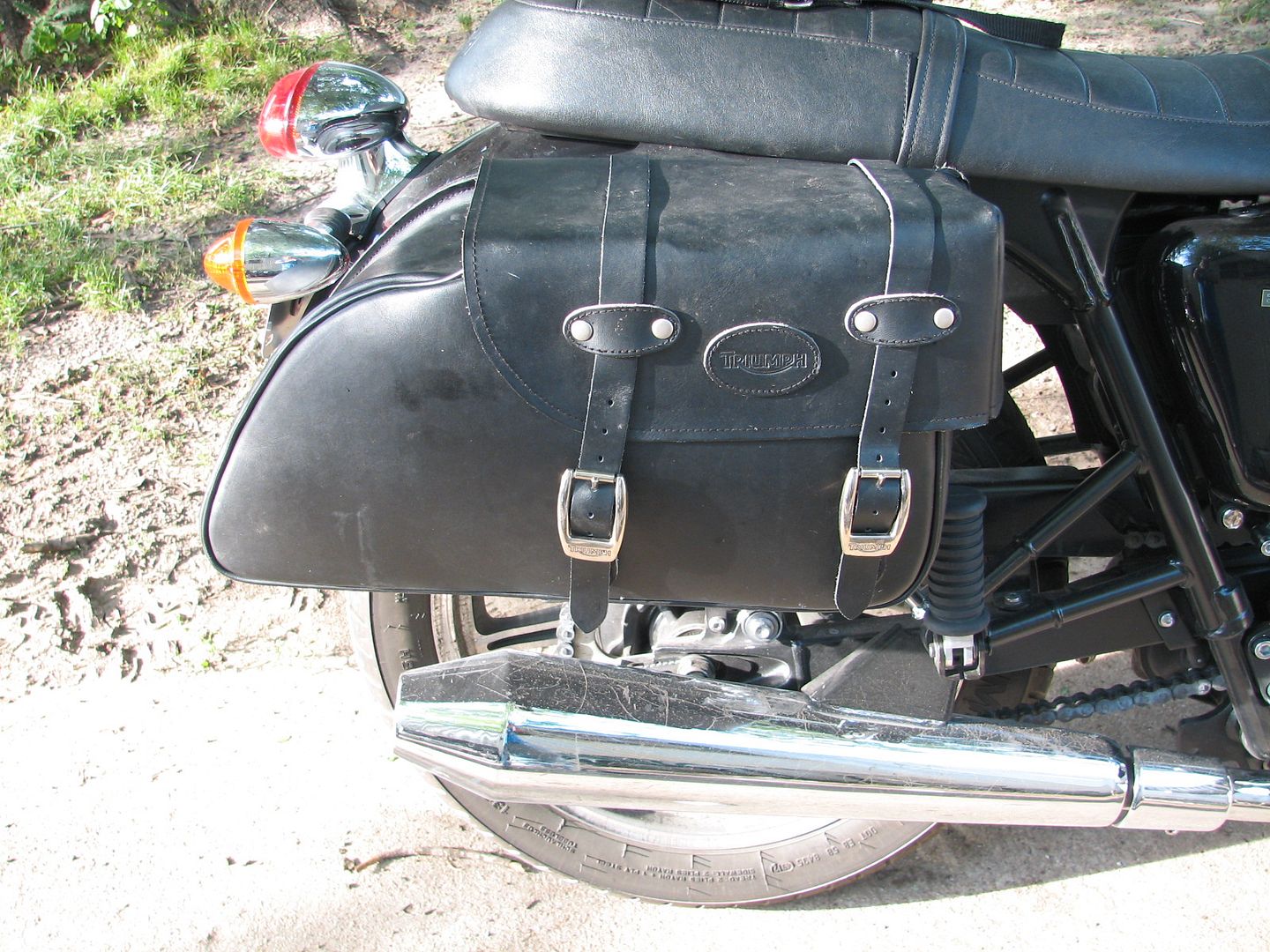 Just not quite sure about these saddle bags | Triumph Rat Motorcycle Forums