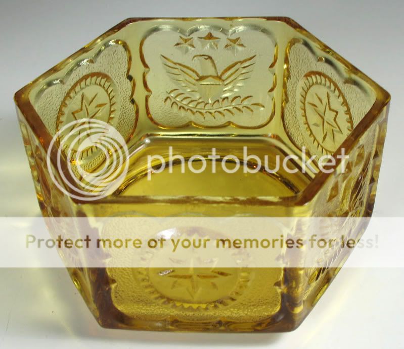 Tiara Glass US American Eagle Glass Dish  